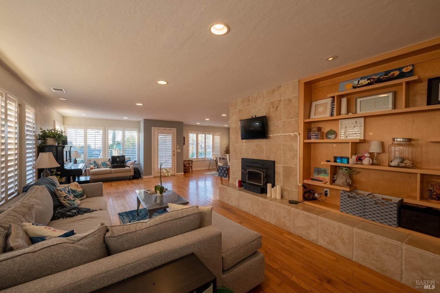 Detail Gallery Image 37 of 45 For 3901 Bay Hill Rd, Bodega Bay,  CA 94923 - 2 Beds | 2 Baths