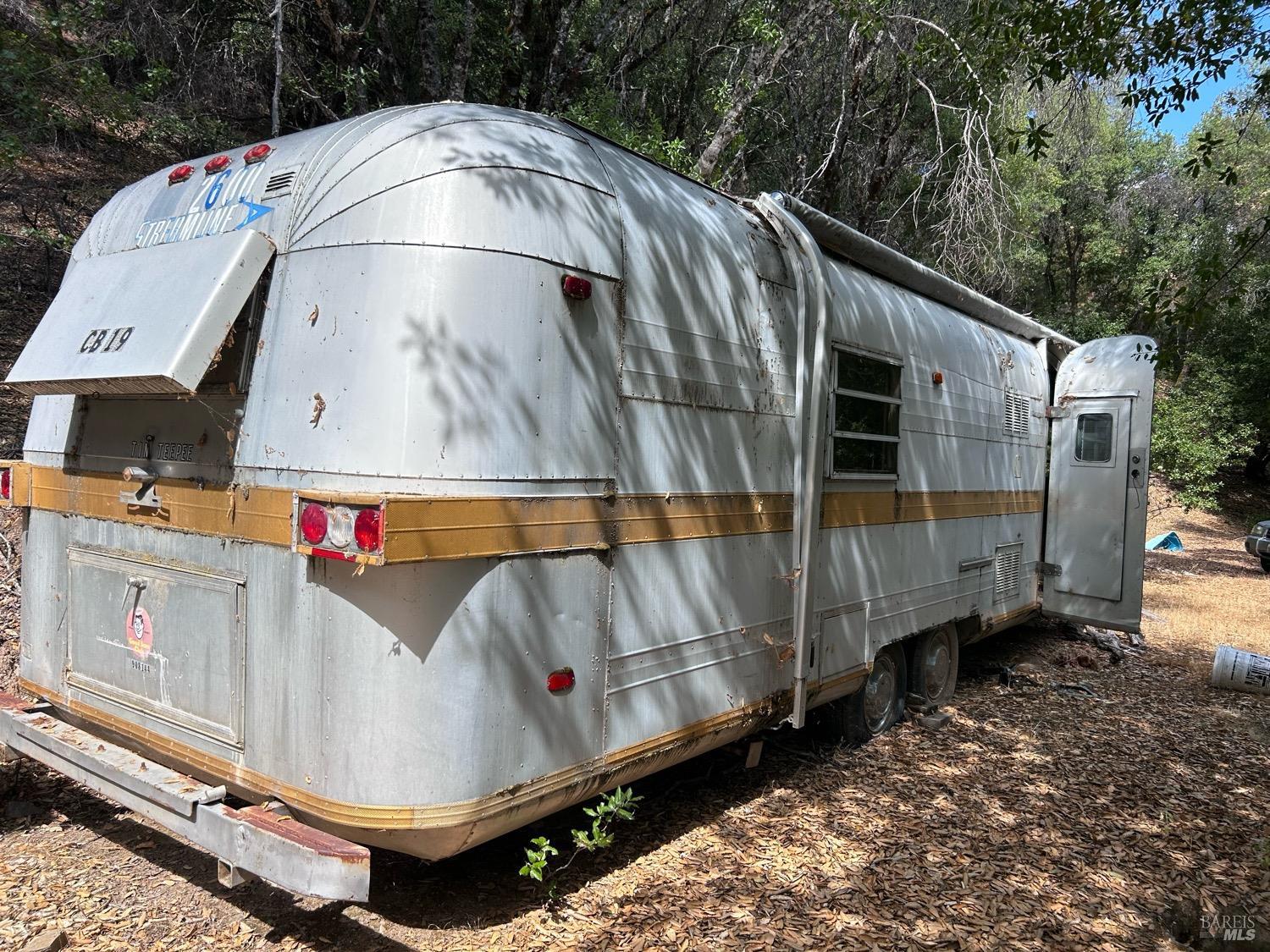 Detail Gallery Image 29 of 34 For 73046 Hill Rd, Covelo,  CA 95428 - 1 Beds | 1 Baths