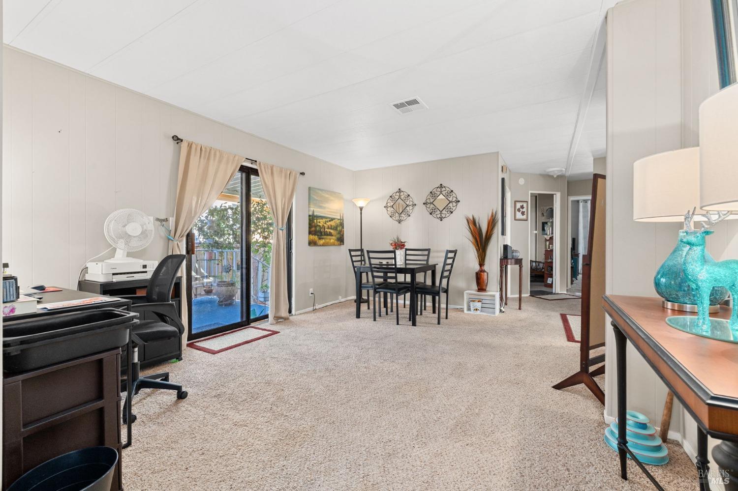 Detail Gallery Image 11 of 23 For 311 Rustic Ln, Rohnert Park,  CA 94928 - 2 Beds | 2 Baths