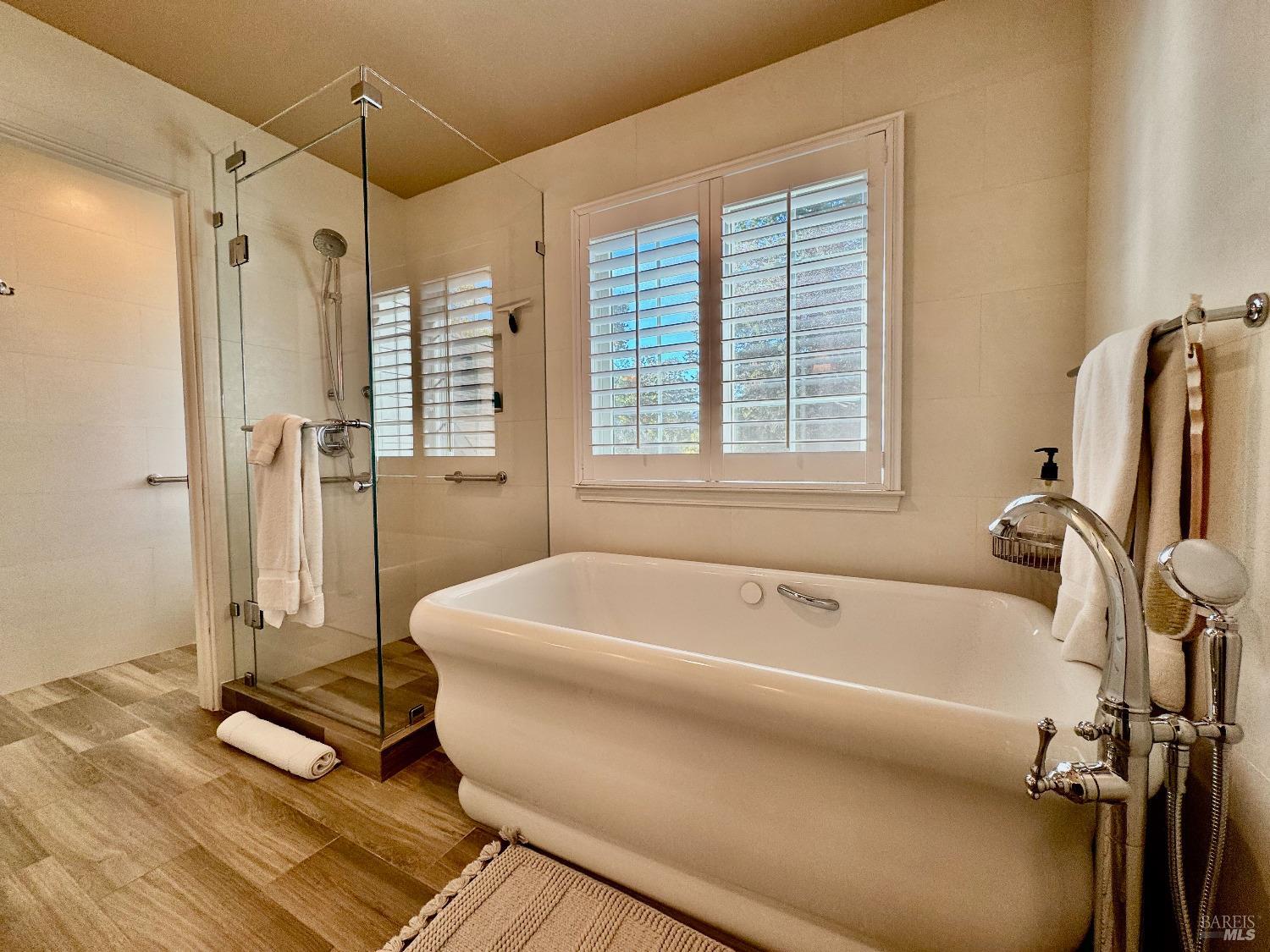 Detail Gallery Image 21 of 31 For 840 Hunt Ave, Saint Helena,  CA 94574 - 4 Beds | 3/1 Baths