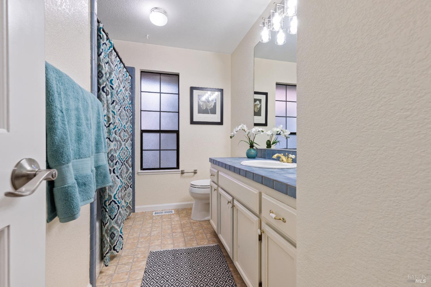 Detail Gallery Image 24 of 42 For 6651 Greenmeadow Ct, Santa Rosa,  CA 95409 - 3 Beds | 2 Baths