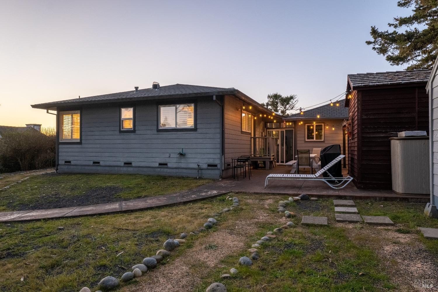 Detail Gallery Image 3 of 45 For 3901 Bay Hill Rd, Bodega Bay,  CA 94923 - 2 Beds | 2 Baths