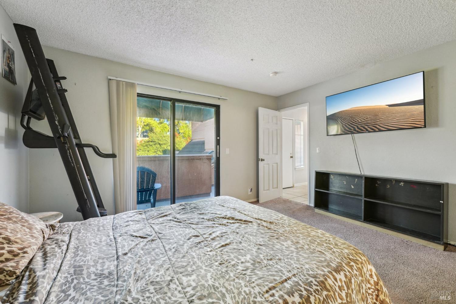 Detail Gallery Image 34 of 44 For 186 Nantucket Ln, Vallejo,  CA 94590 - 2 Beds | 2 Baths