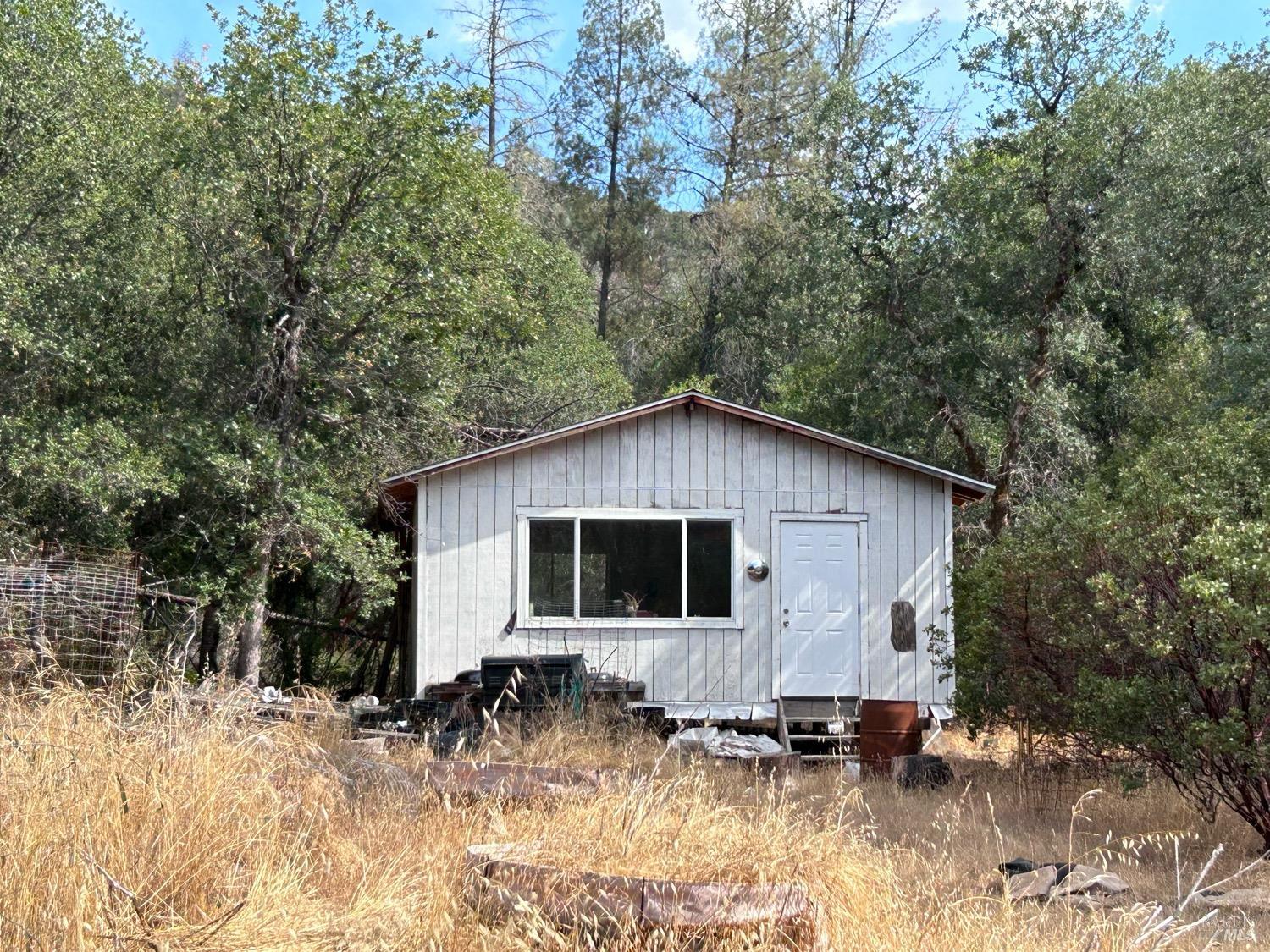 Detail Gallery Image 7 of 52 For 73080 Hill Rd, Covelo,  CA 95428 - 1 Beds | 1 Baths