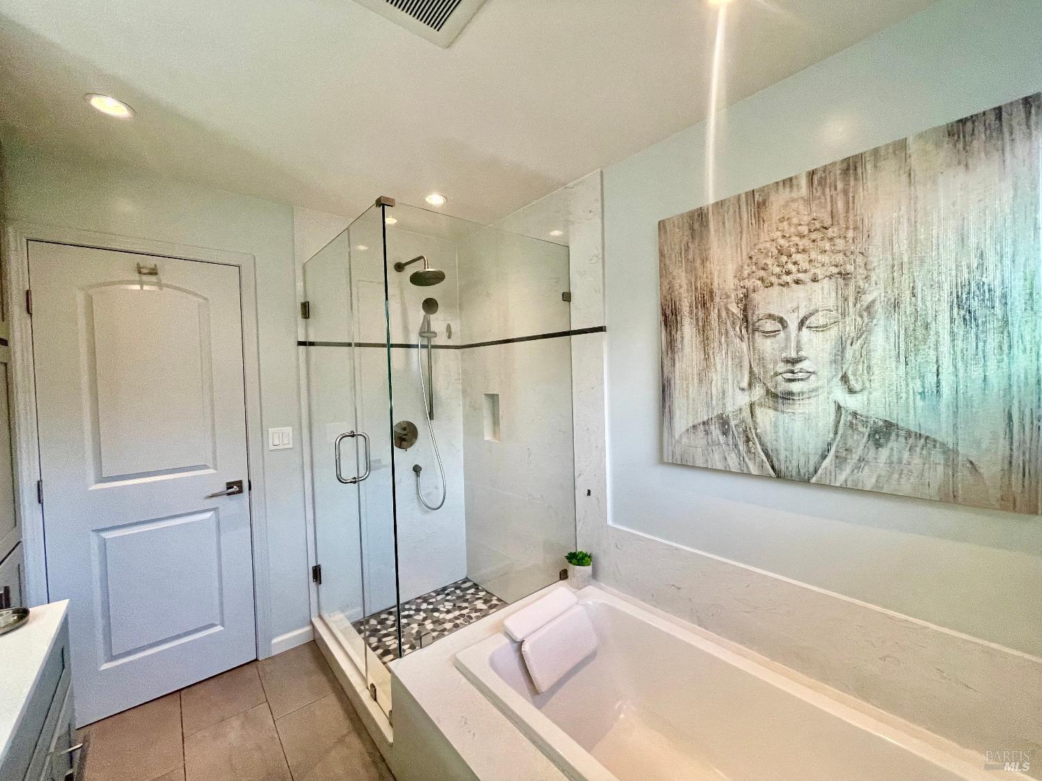 Detail Gallery Image 17 of 23 For 3933 Edgemoor Pl, Oakland,  CA 94605 - 2 Beds | 1 Baths