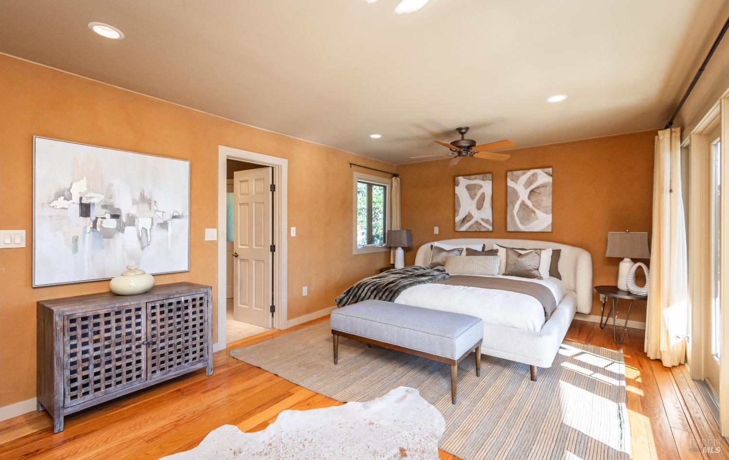 Detail Gallery Image 30 of 51 For 193 Tamal Vista Dr, San Rafael,  CA 94901 - 3 Beds | 2/1 Baths