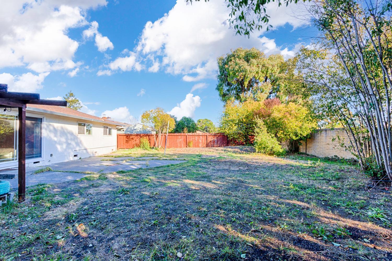 Detail Gallery Image 34 of 36 For 345 Alma Ave, Rohnert Park,  CA 94928 - 3 Beds | 2 Baths