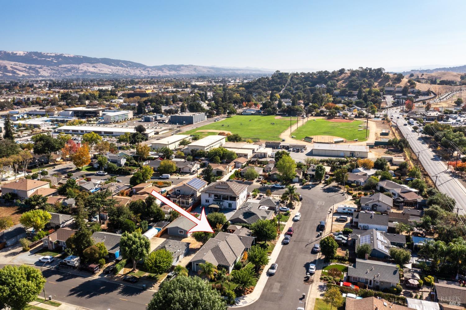 Detail Gallery Image 5 of 39 For 175 Lindo Ln, Morgan Hill,  CA 95037 - 3 Beds | 2 Baths