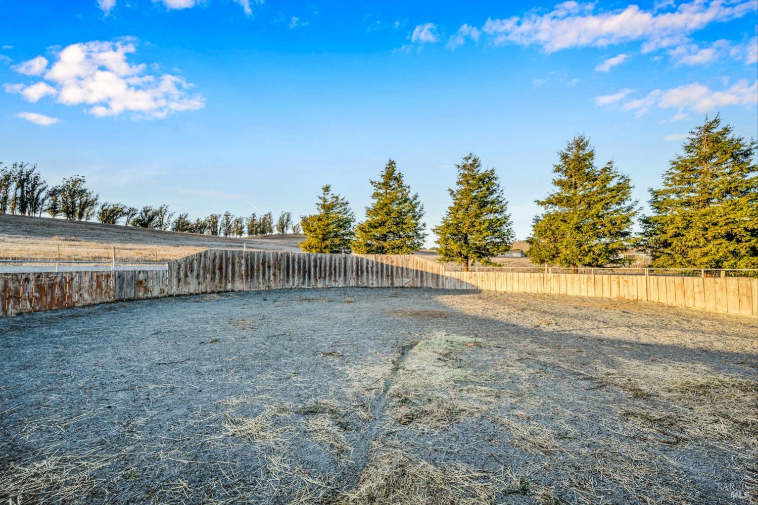 Detail Gallery Image 32 of 40 For 900 Mecham Rd, Petaluma,  CA 94952 - 3 Beds | 2 Baths