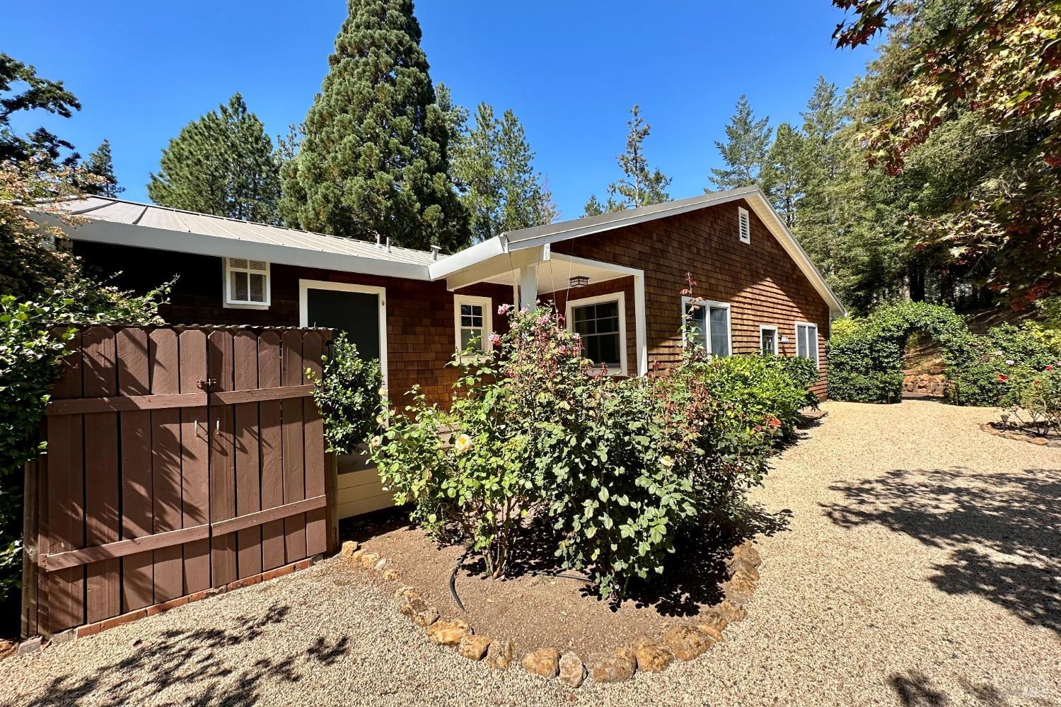 Detail Gallery Image 20 of 24 For Address Is Not Disclosed, Angwin,  CA 94508 - 3 Beds | 2 Baths