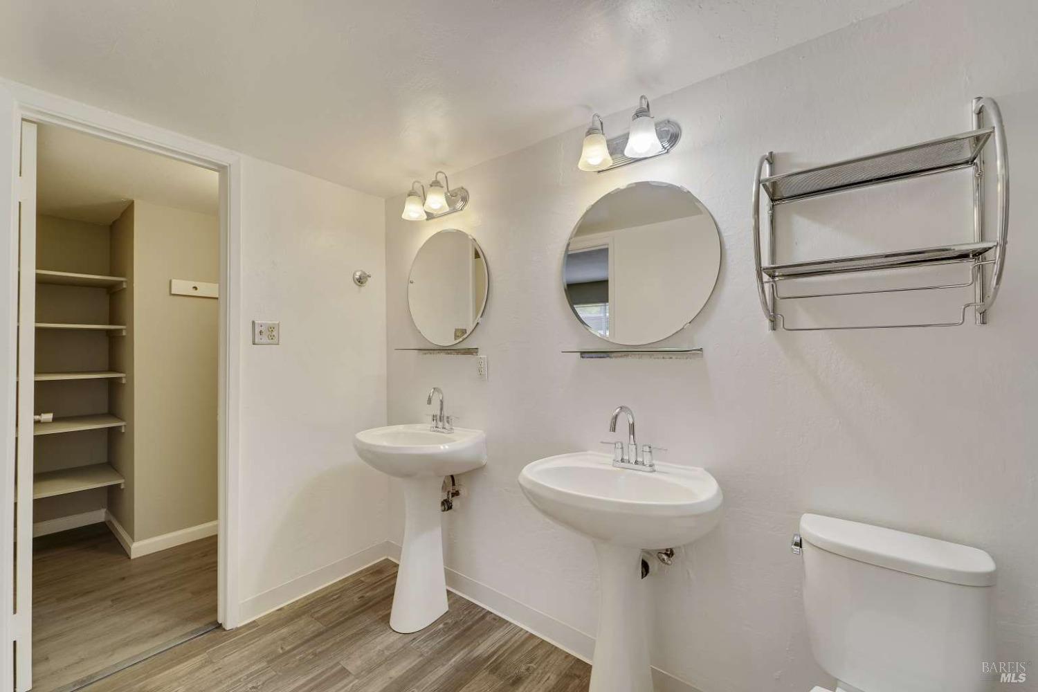 Detail Gallery Image 9 of 18 For 355 Parkview Ter #1,  Vallejo,  CA 94589 - 2 Beds | 1 Baths