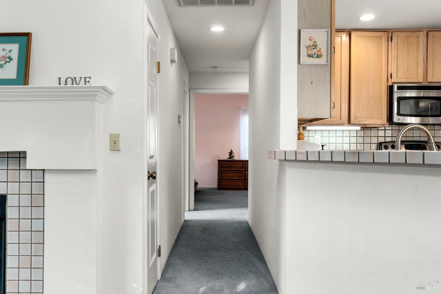 Detail Gallery Image 11 of 23 For 411 Stinson St #8,  Vallejo,  CA 94591 - 2 Beds | 1 Baths