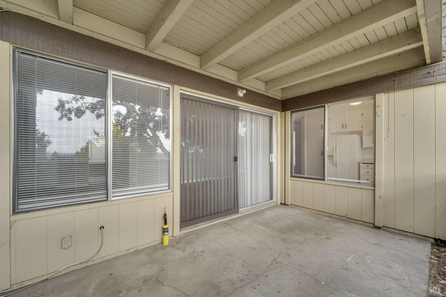 Detail Gallery Image 17 of 18 For 355 Parkview Ter #1,  Vallejo,  CA 94589 - 2 Beds | 1 Baths