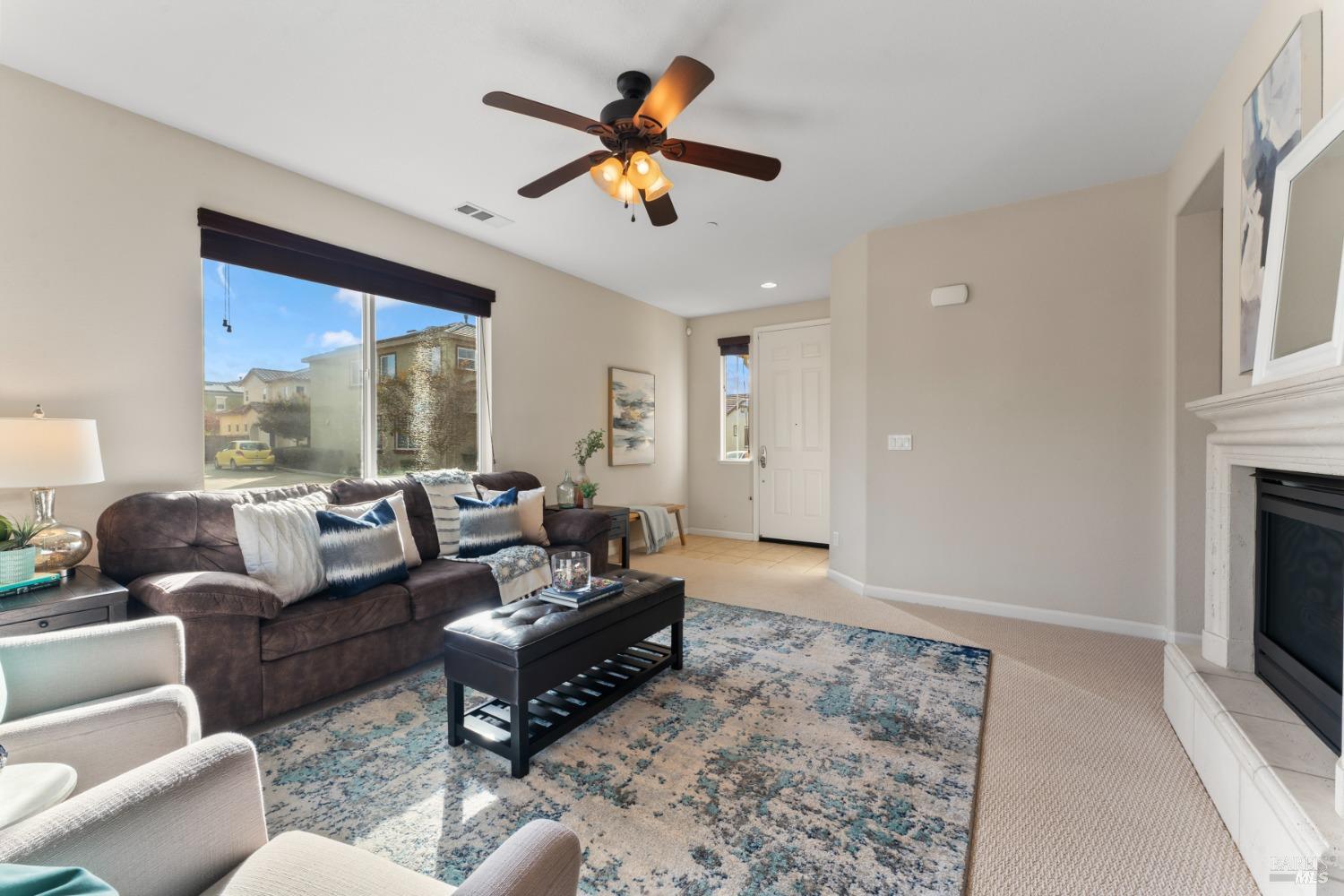 Detail Gallery Image 7 of 36 For 681 Del Mar Cir, Vacaville,  CA 95688 - 3 Beds | 2 Baths