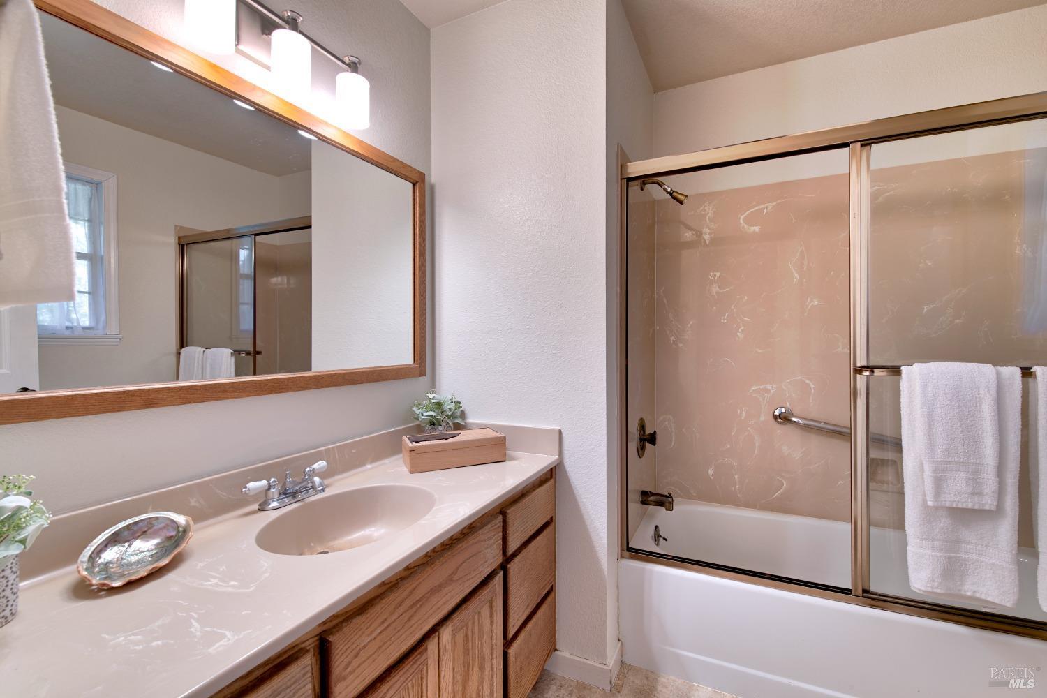 Detail Gallery Image 28 of 54 For 791 Miller Ave, Mill Valley,  CA 94941 - 1 Beds | 1 Baths