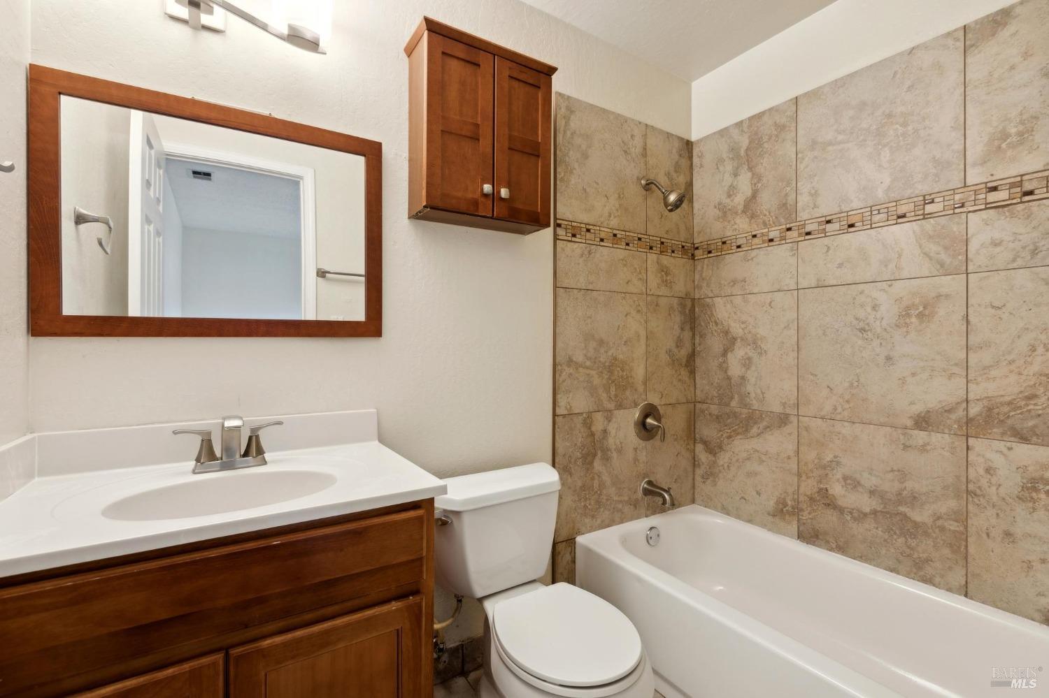 Detail Gallery Image 17 of 25 For 228 Long St, Suisun City,  CA 94585 - 3 Beds | 2 Baths