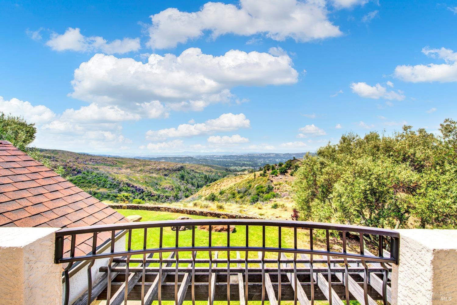 Detail Gallery Image 50 of 73 For 2723 Monticello Rd, Napa,  CA 94558 - 3 Beds | 2/1 Baths