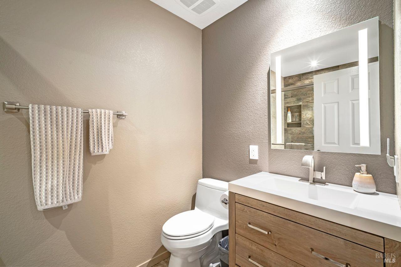 Detail Gallery Image 20 of 30 For 445 Mission Blvd, Santa Rosa,  CA 95409 - 2 Beds | 2 Baths