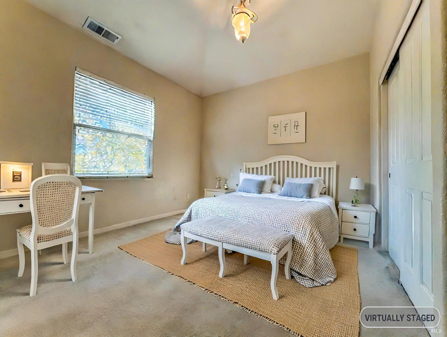 Detail Gallery Image 8 of 21 For 394 Dove Ln, Petaluma,  CA 94954 - 3 Beds | 2/1 Baths