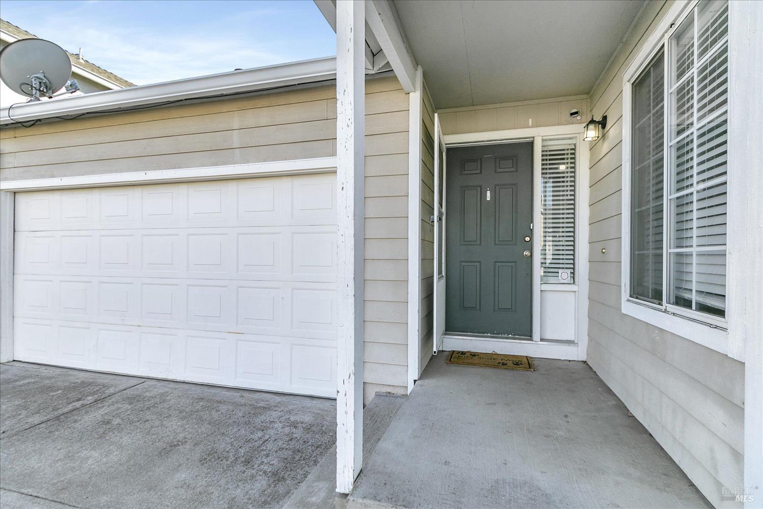 Detail Gallery Image 3 of 30 For 266 Bridgewater Cir, Suisun City,  CA 94585 - 2 Beds | 2 Baths