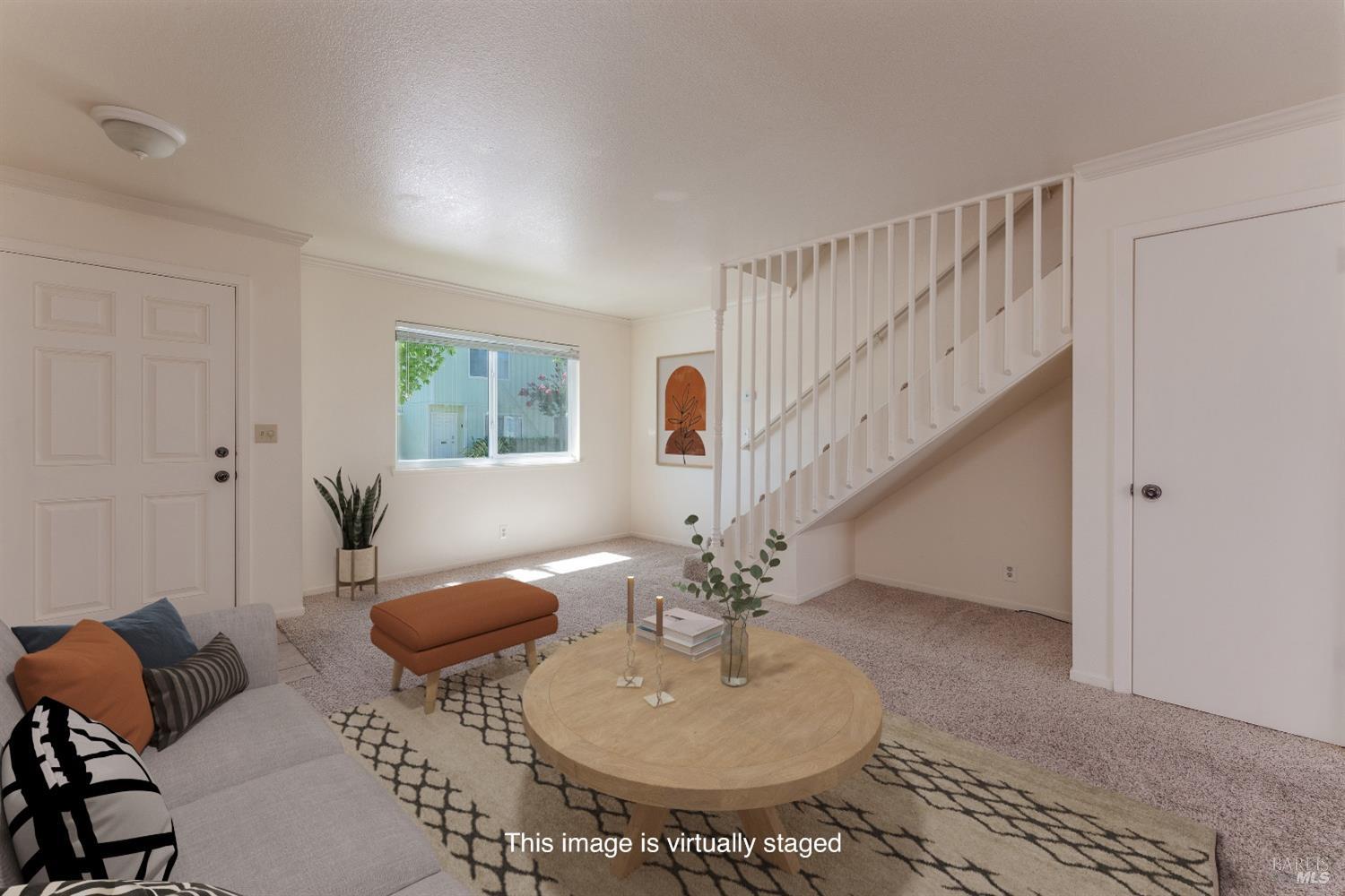 Detail Gallery Image 5 of 16 For 211 Main Cir, Ukiah,  CA 95482 - 2 Beds | 2 Baths