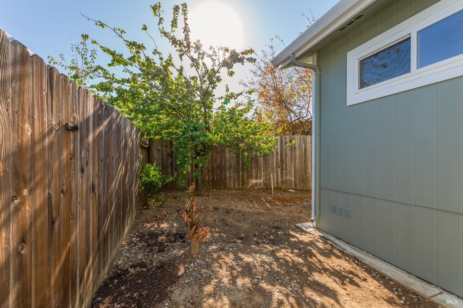 Detail Gallery Image 6 of 21 For 142 Segovia Dr, Fairfield,  CA 94533 - 3 Beds | 2 Baths