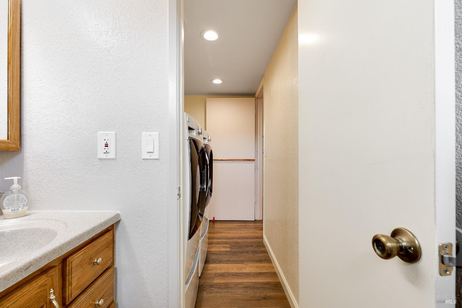 Detail Gallery Image 30 of 62 For 803 Tulare Cir, Suisun City,  CA 94585 - 4 Beds | 2/1 Baths