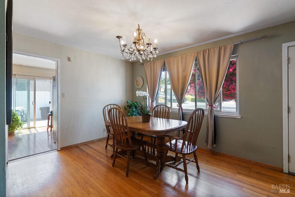 Detail Gallery Image 9 of 39 For 230 La Brea St, Vallejo,  CA 94591 - 3 Beds | 2 Baths