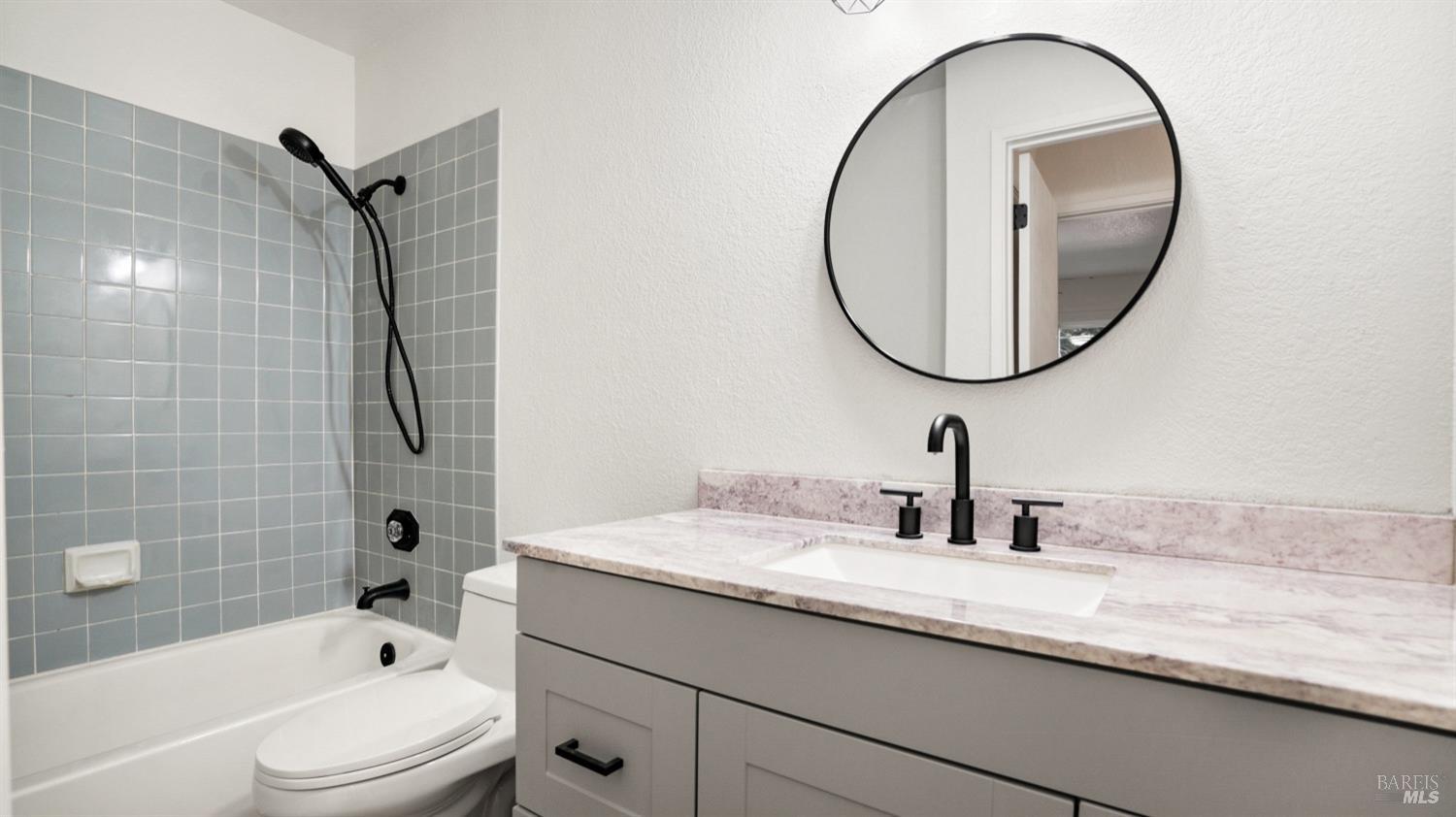 Detail Gallery Image 20 of 34 For 299 Shasta Dr #66,  Vacaville,  CA 95687 - 3 Beds | 2/1 Baths