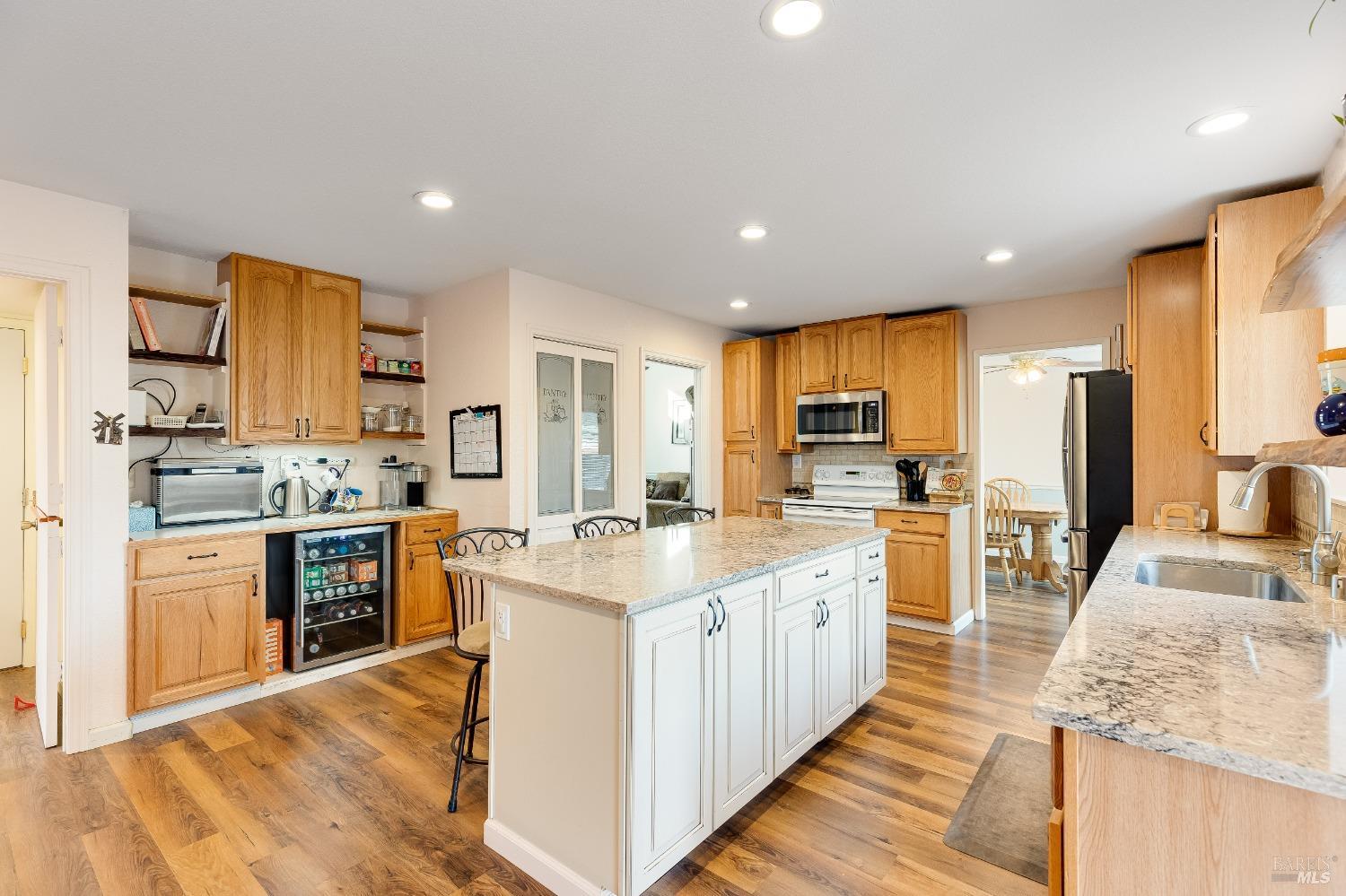 Detail Gallery Image 22 of 62 For 803 Tulare Cir, Suisun City,  CA 94585 - 4 Beds | 2/1 Baths