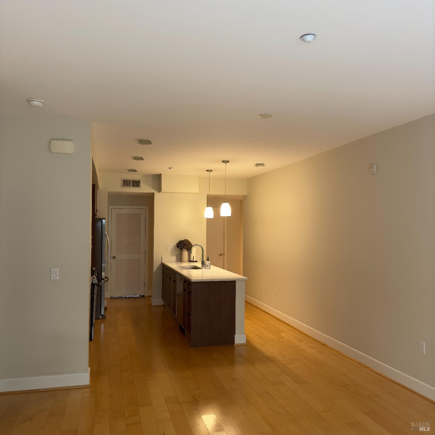 Detail Gallery Image 10 of 49 For 555 Ygnacio Valley Rd #133,  Walnut Creek,  CA 94596 - 2 Beds | 1/1 Baths