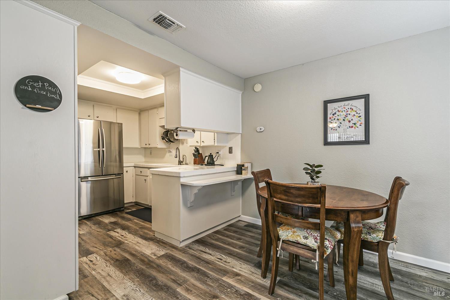 Detail Gallery Image 12 of 29 For 153 Del Rio Cir #4,  Vacaville,  CA 95687 - 3 Beds | 1 Baths