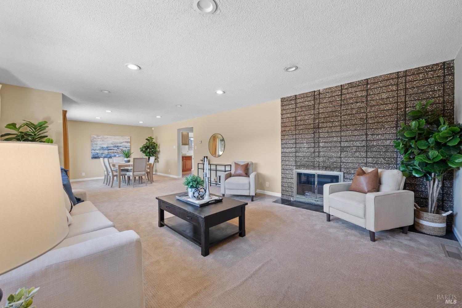 Detail Gallery Image 14 of 63 For 807 Vaqueros Ave, Rodeo,  CA 94572 - 3 Beds | 2 Baths