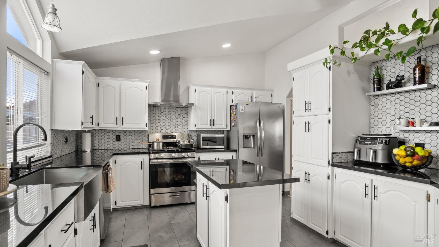 Detail Gallery Image 22 of 34 For 150 Segovia Dr, Fairfield,  CA 94533 - 4 Beds | 2 Baths