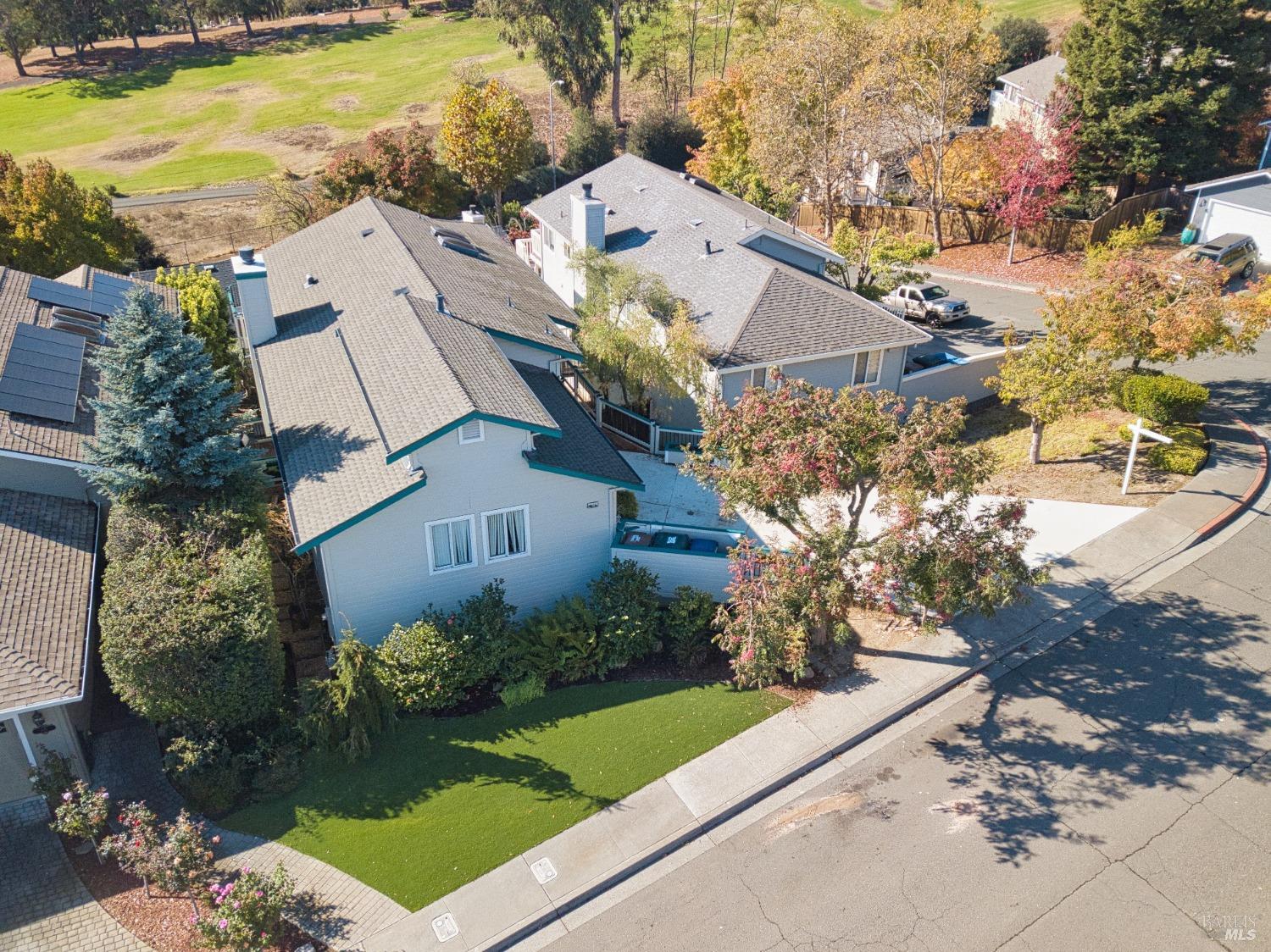 Detail Gallery Image 37 of 43 For 120 Mountview Ter, Benicia,  CA 94510 - 4 Beds | 3 Baths