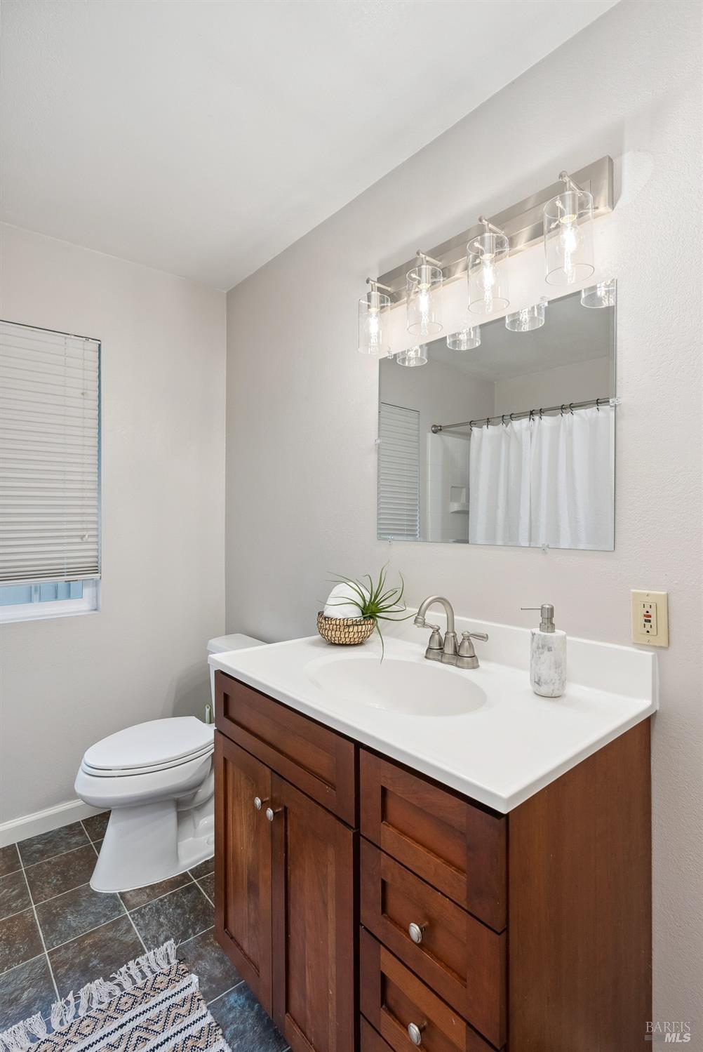 Detail Gallery Image 21 of 30 For 1076 Vallejo St, Santa Rosa,  CA 95404 - 3 Beds | 1 Baths