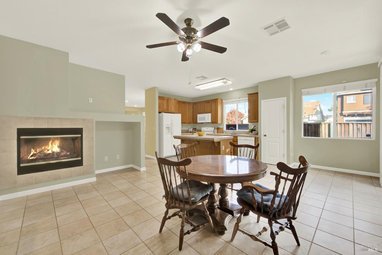 Detail Gallery Image 32 of 72 For 5172 Pond Side Way, Fairfield,  CA 94534 - 3 Beds | 2 Baths