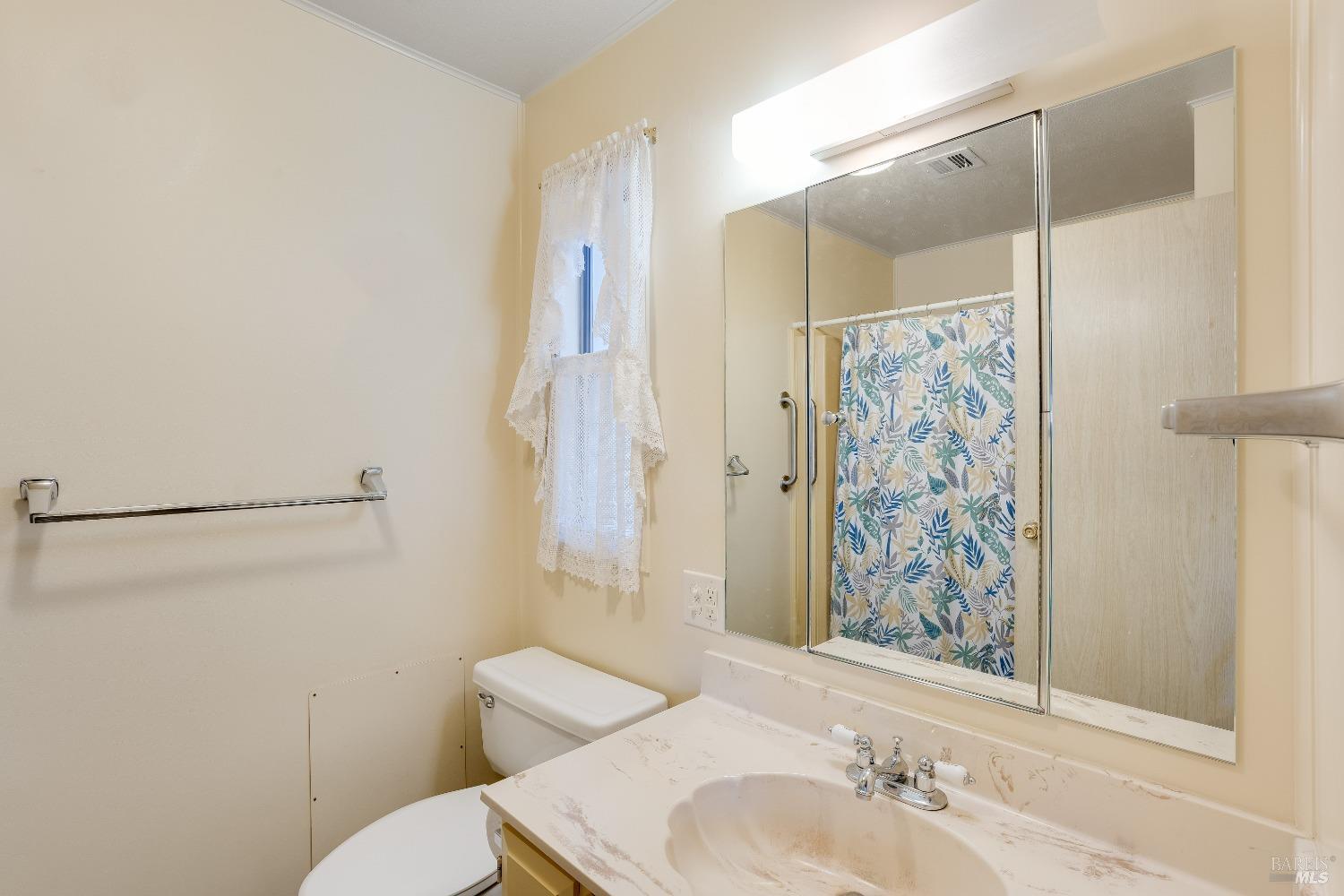 Detail Gallery Image 43 of 83 For 2331 Dalis Dr, Concord,  CA 94520 - 2 Beds | 2 Baths