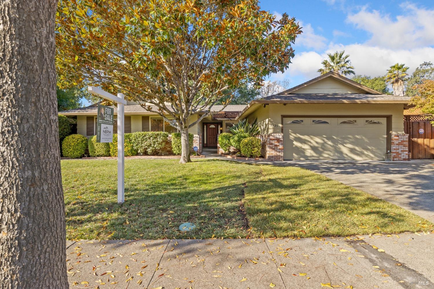 Detail Gallery Image 8 of 58 For 6625 Greenmeadow Dr, Santa Rosa,  CA 95409 - 3 Beds | 2 Baths