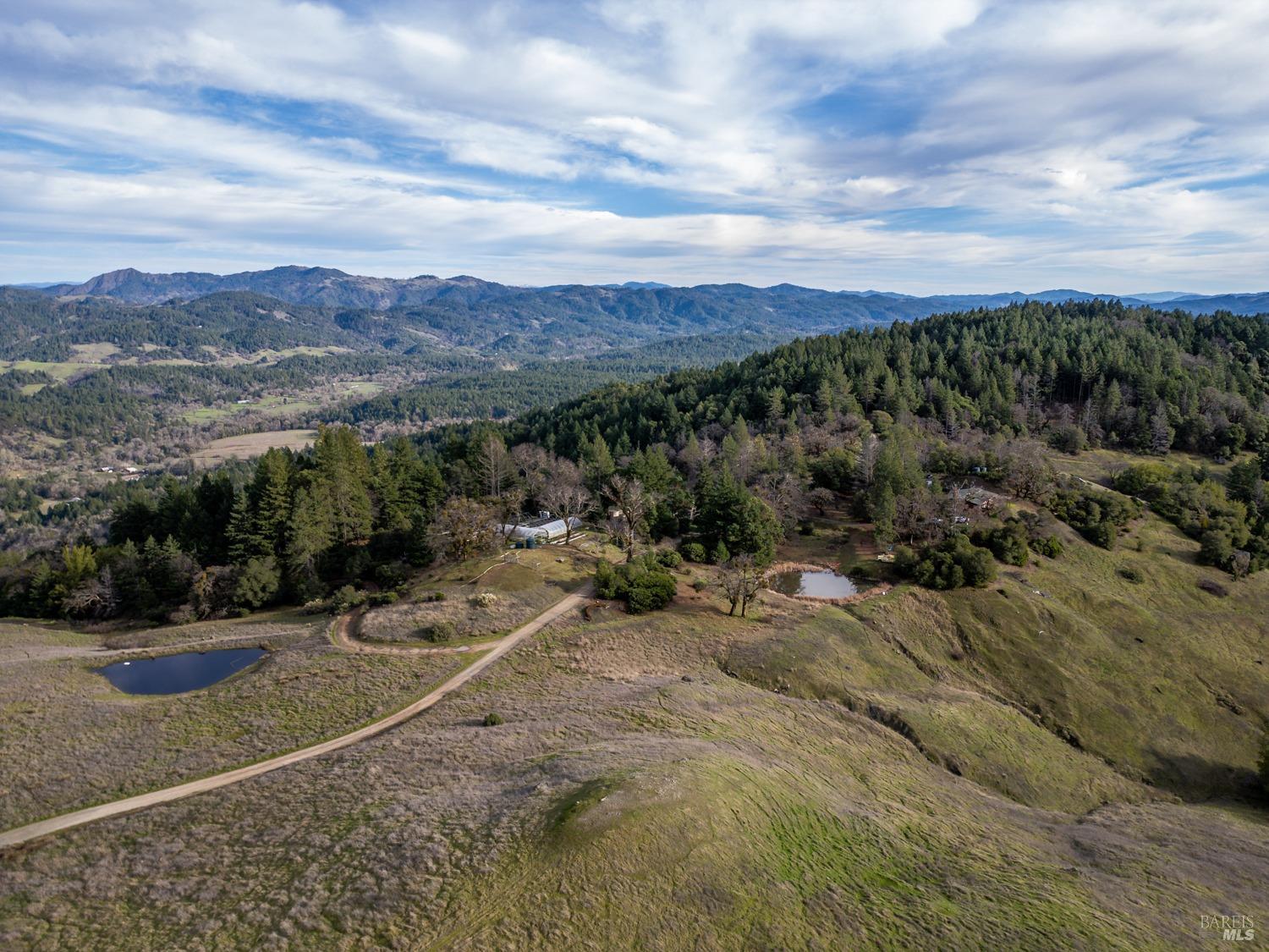 Detail Gallery Image 27 of 31 For 50410 Highway 101 Unkn, Laytonville,  CA 95454 - 3 Beds | 2 Baths