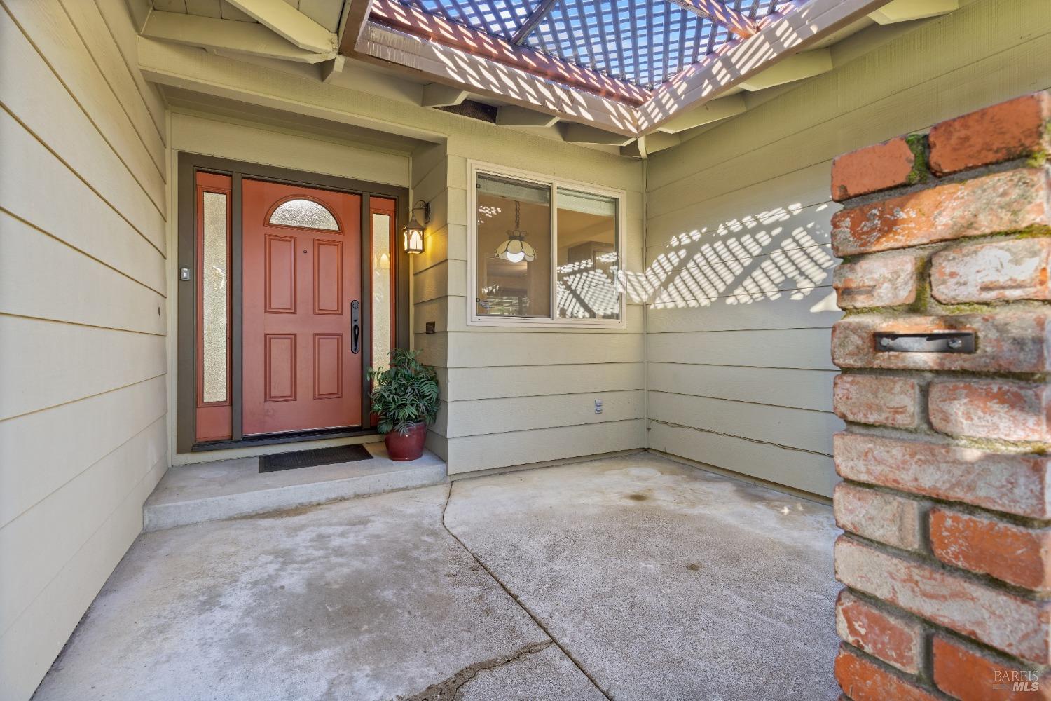 Detail Gallery Image 9 of 58 For 6625 Greenmeadow Dr, Santa Rosa,  CA 95409 - 3 Beds | 2 Baths