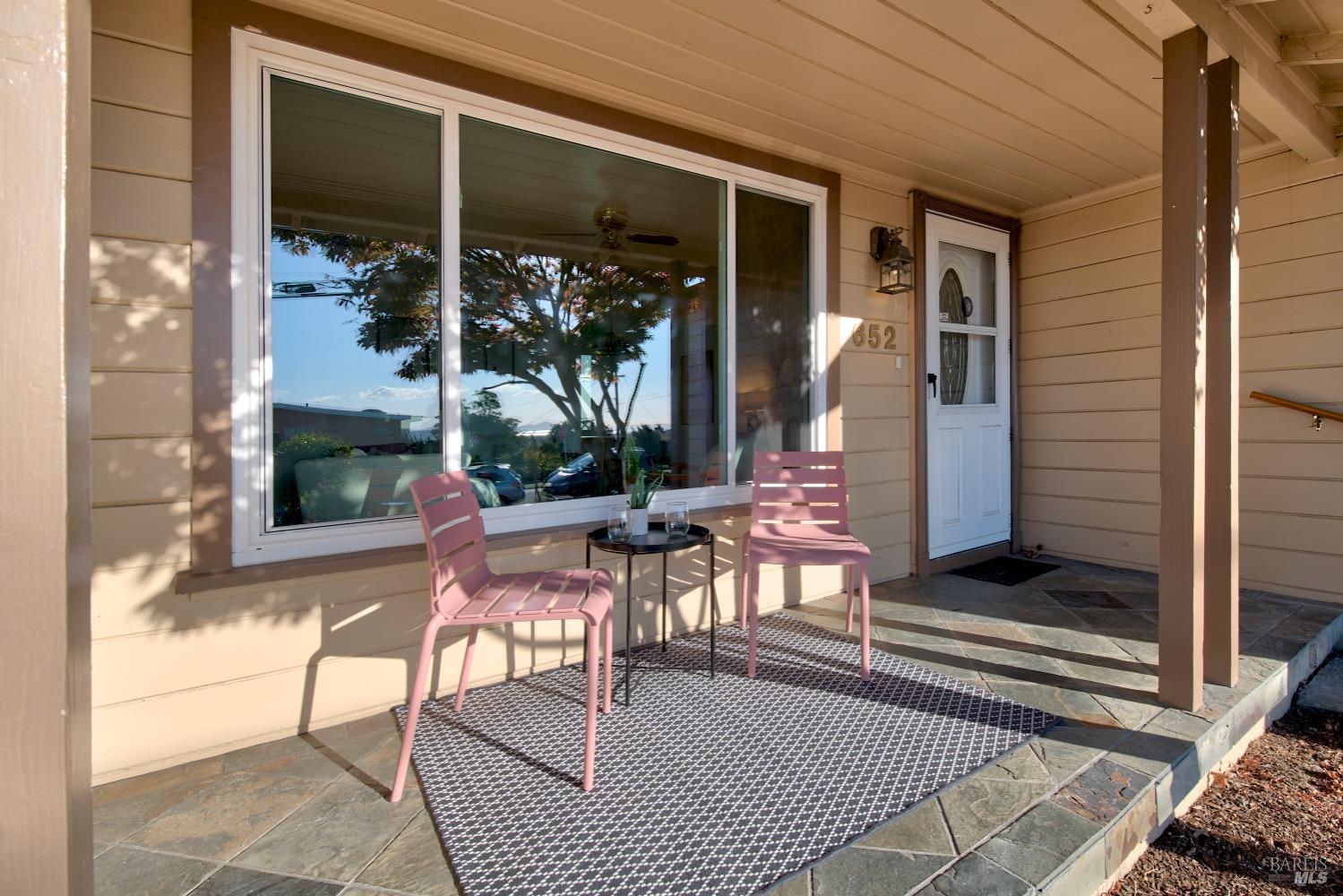 Detail Gallery Image 7 of 10 For 652 Amador St, Richmond,  CA 94805 - 2 Beds | 1 Baths