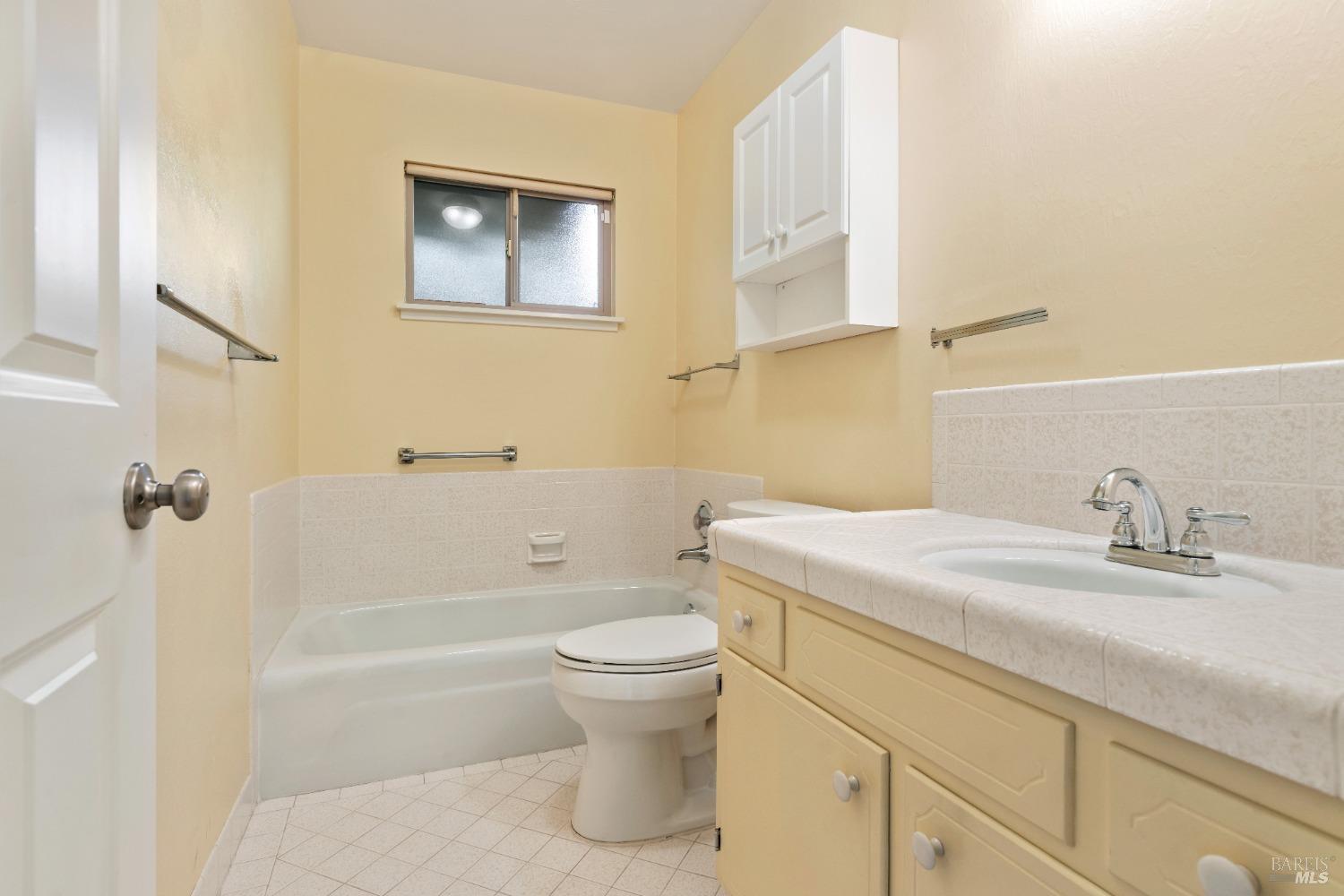 Detail Gallery Image 26 of 58 For 6625 Greenmeadow Dr, Santa Rosa,  CA 95409 - 3 Beds | 2 Baths