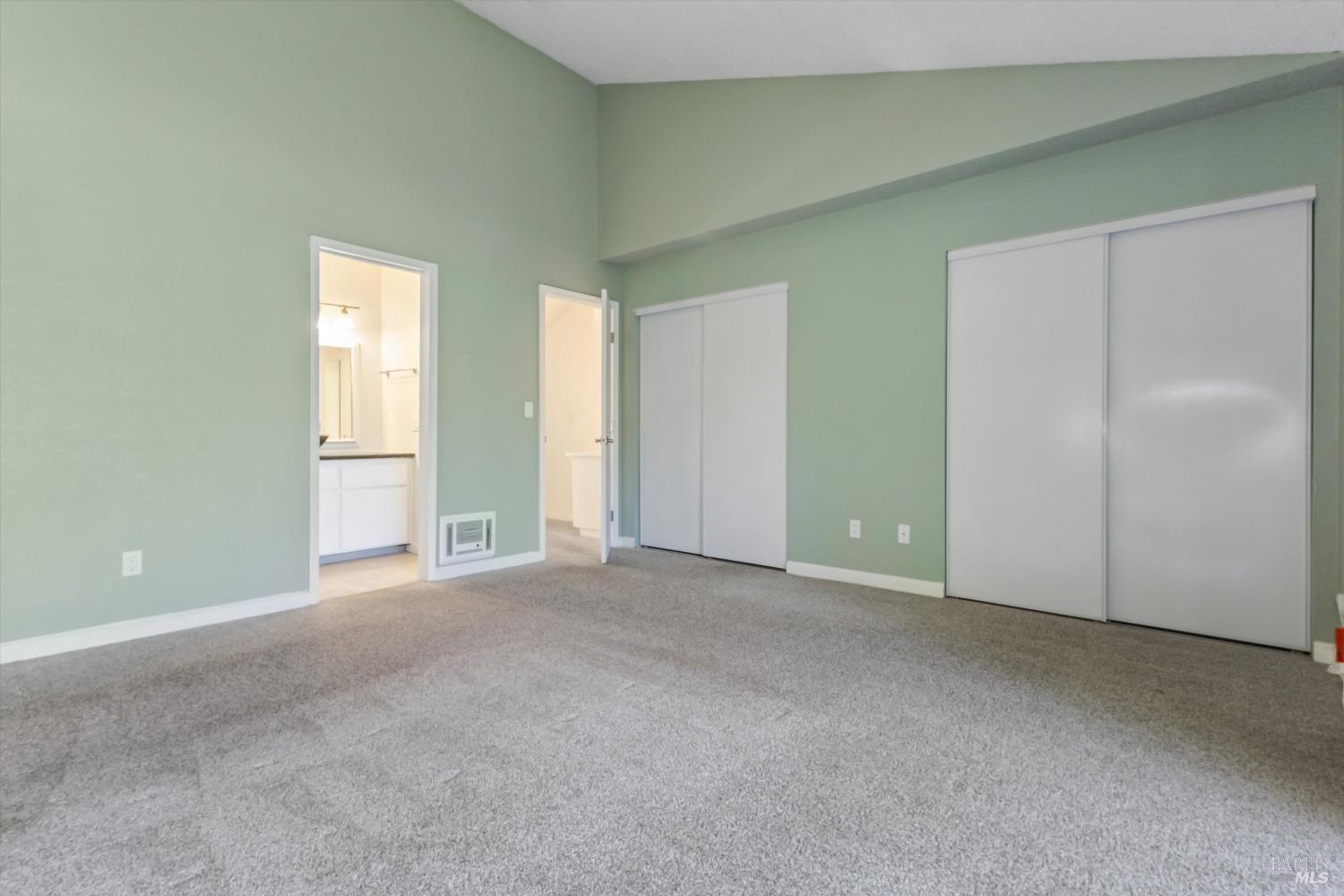 Detail Gallery Image 9 of 14 For 760 Racquet Club Cir, Rohnert Park,  CA 94928 - 2 Beds | 1/1 Baths