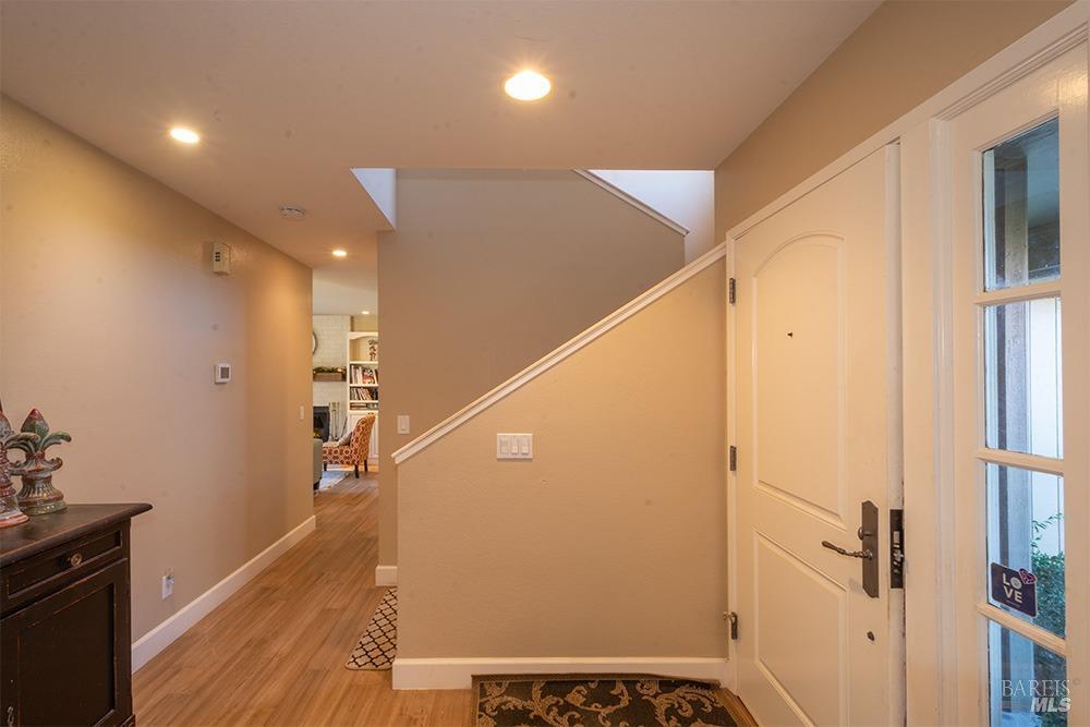 Detail Gallery Image 14 of 34 For 825 Melrose Ct, Sonoma,  CA 95476 - 4 Beds | 2/1 Baths