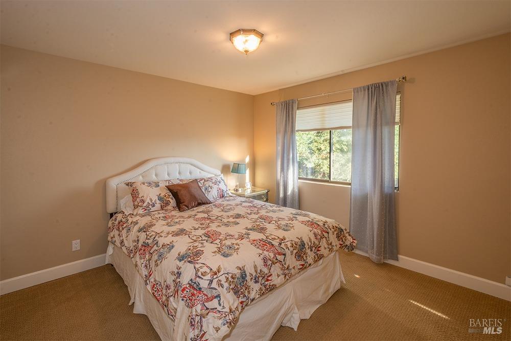 Detail Gallery Image 22 of 34 For 825 Melrose Ct, Sonoma,  CA 95476 - 4 Beds | 2/1 Baths