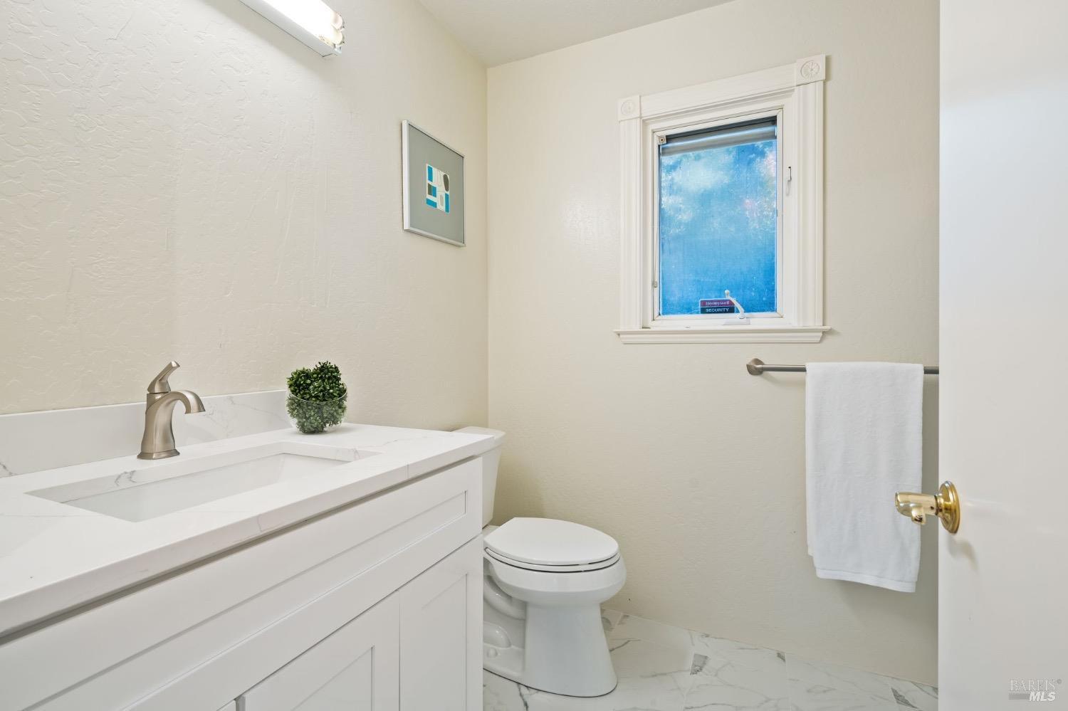 Detail Gallery Image 50 of 71 For 1549 E Foothill Dr, Santa Rosa,  CA 95404 - 4 Beds | 2/1 Baths