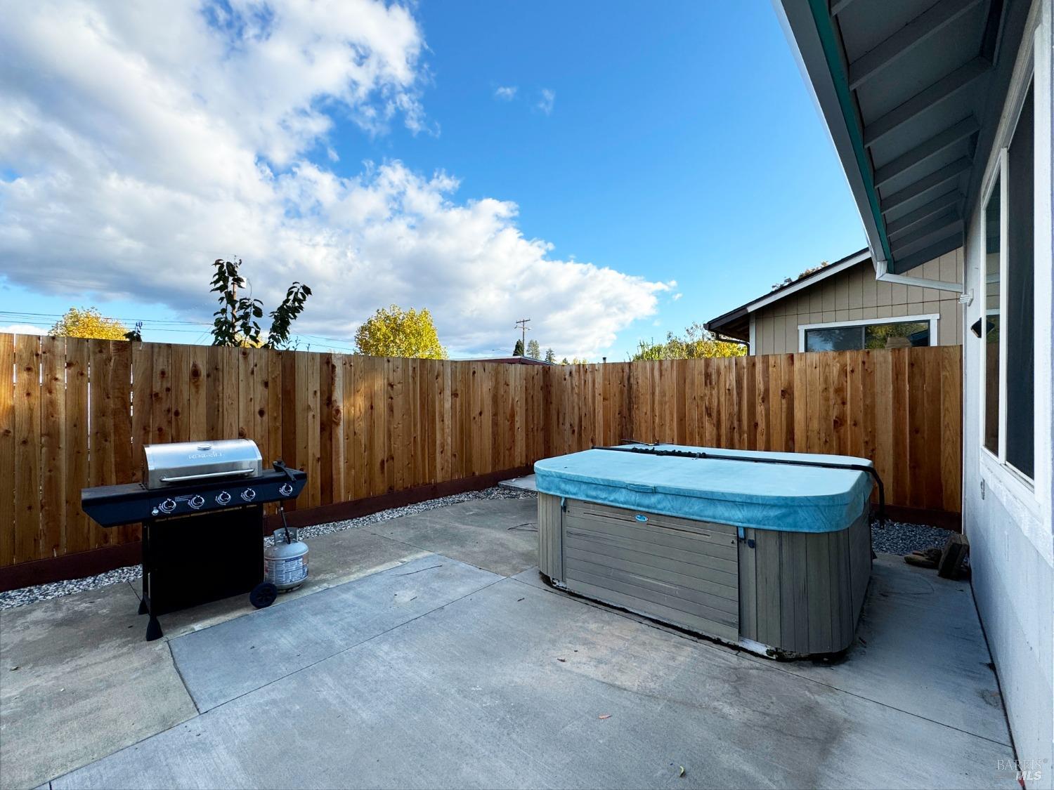 Detail Gallery Image 23 of 25 For 1171 N Bush St, Ukiah,  CA 95482 - 4 Beds | 2/1 Baths