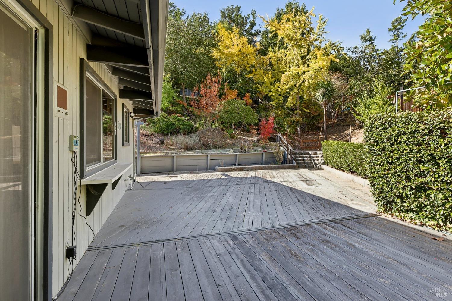 Detail Gallery Image 55 of 73 For 612 Tahos Rd, Orinda,  CA 94563 - 3 Beds | 2 Baths