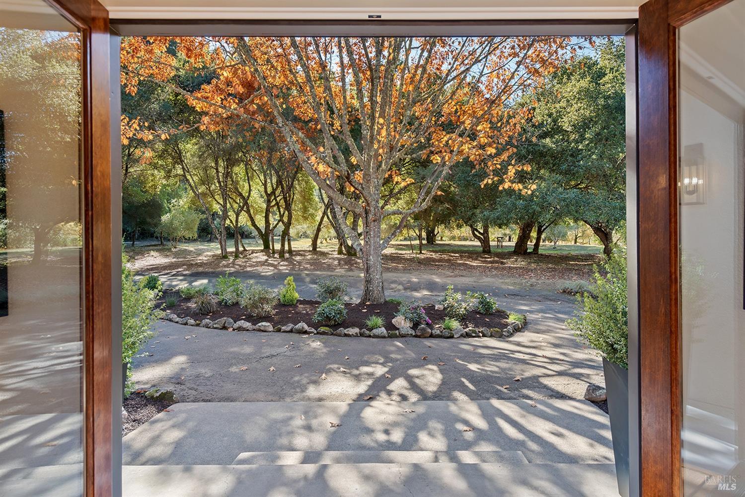 Detail Gallery Image 8 of 64 For 3550 Bones Rd, Sebastopol,  CA 95472 - 2 Beds | 2/1 Baths